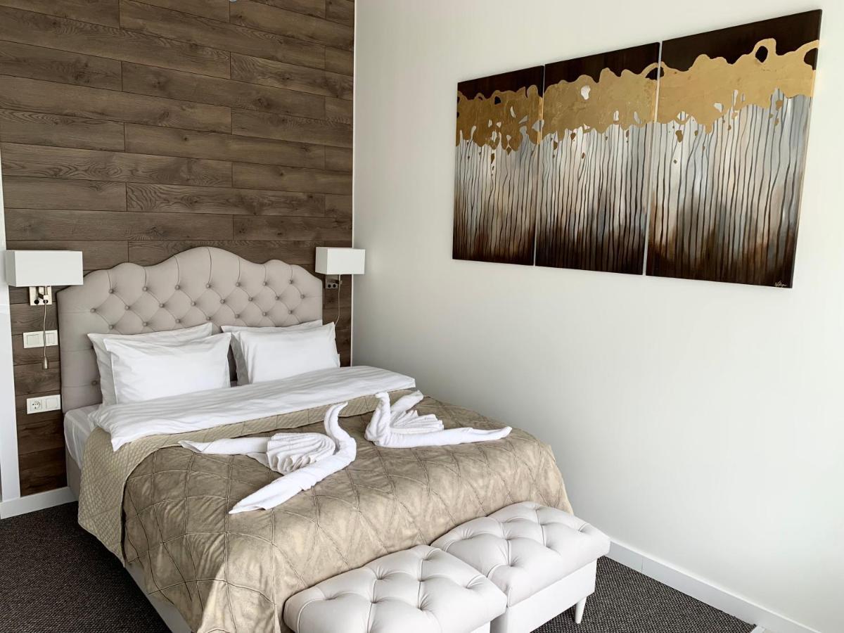 7 Boutique Hotel Ustʼ-Kamenogorsk Dış mekan fotoğraf