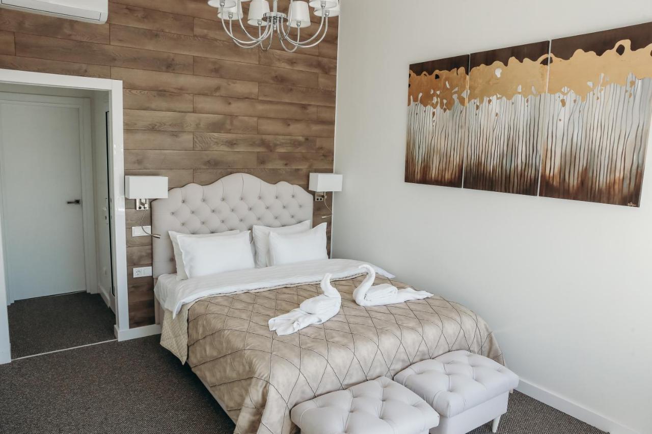 7 Boutique Hotel Ustʼ-Kamenogorsk Dış mekan fotoğraf